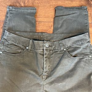 CHICO’S Olive Green Slimming Girlfriend Ankle Pants Jeans Size 1